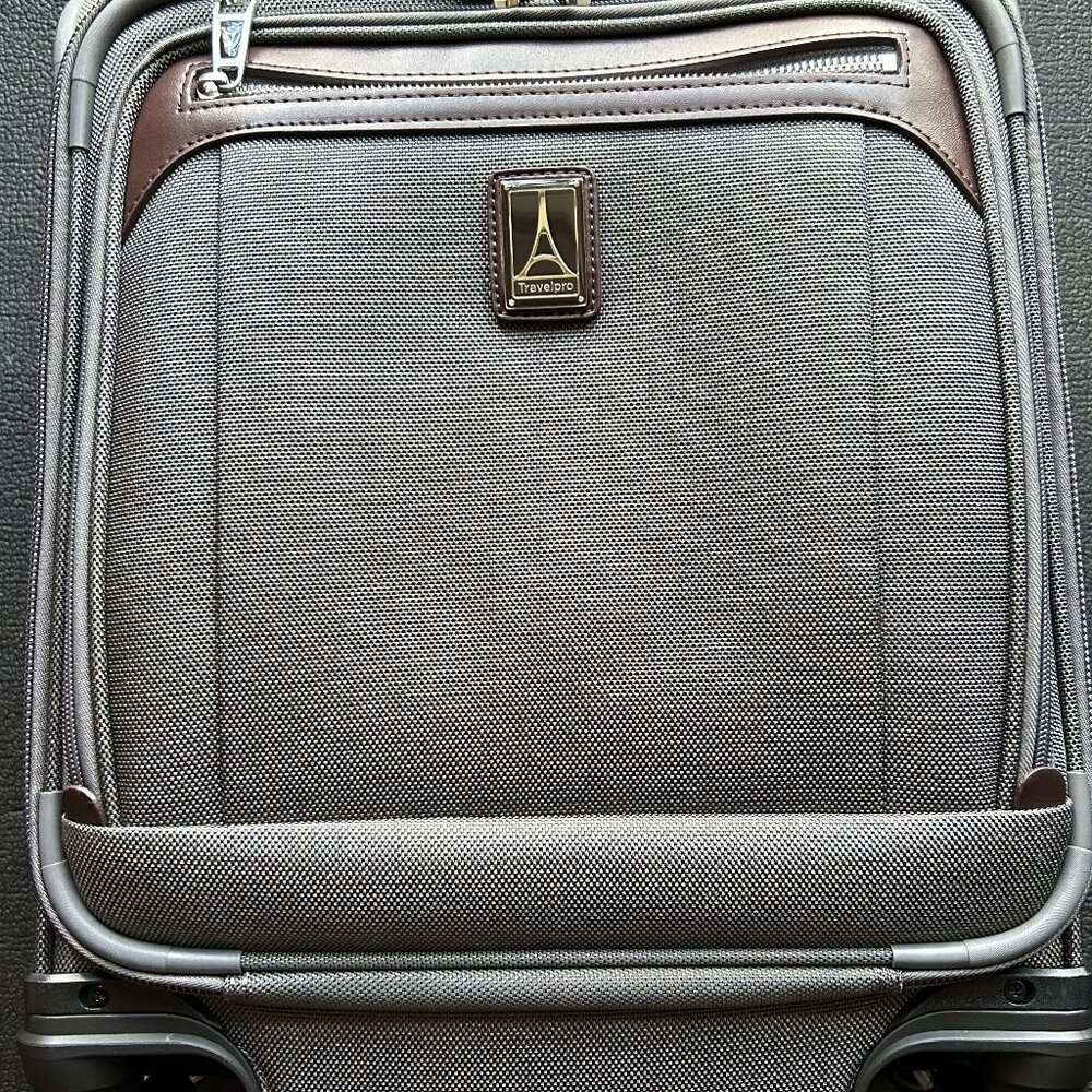 Travelpro Platinum Elite Carry-On Spinner Tote